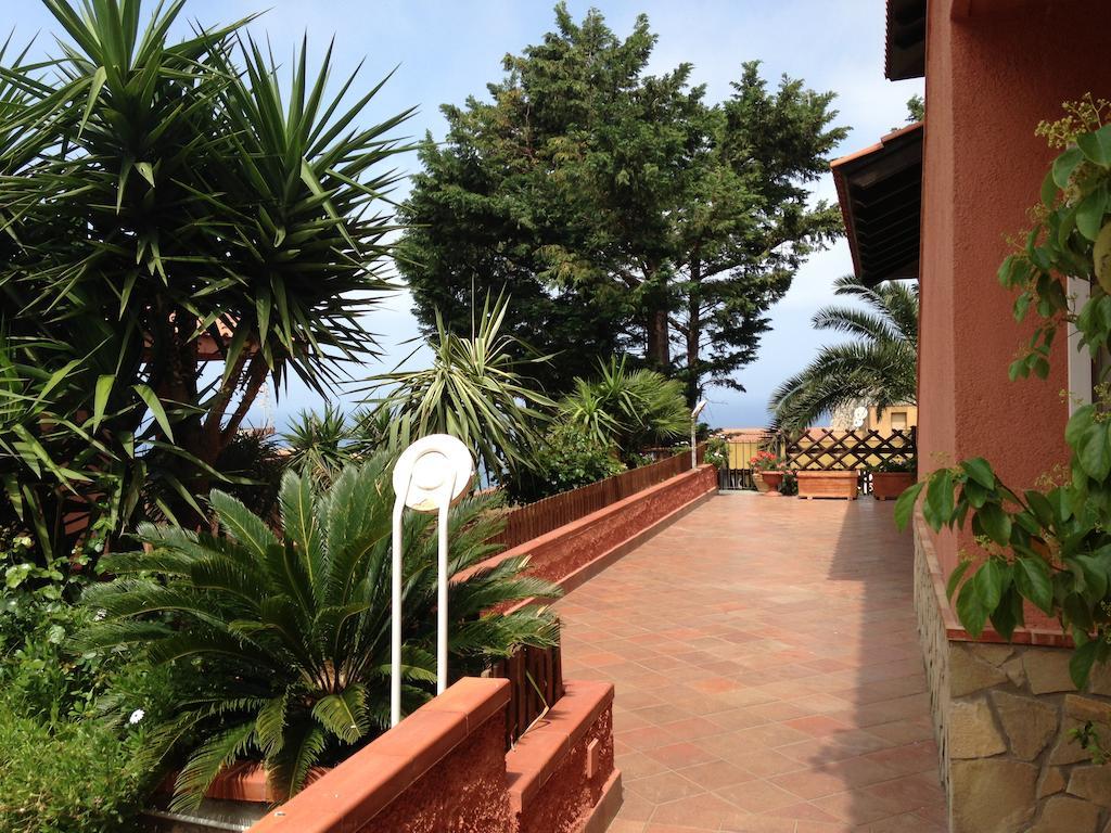 B&B Villa Di Giorgi 체팔루 외부 사진