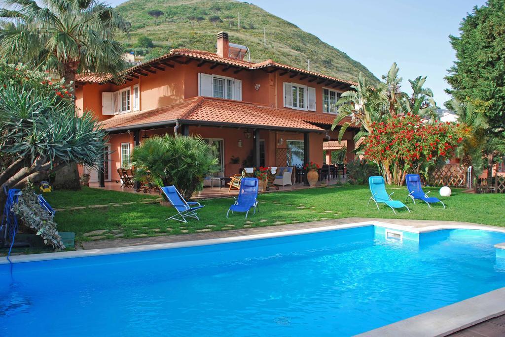 B&B Villa Di Giorgi 체팔루 외부 사진